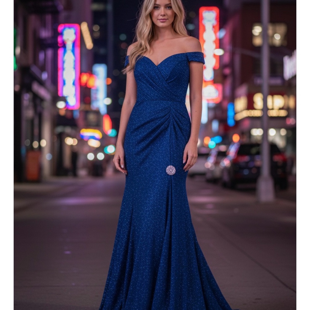 Elegant Blue Evening Gown